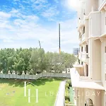 Lux The Grandeur Palm Garden View Suite