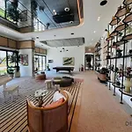Stunning 1Br Apartment In Golfville Block A, Dubai Hills By Deluxe Holiday Homes