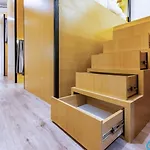 Sunset Beach Oasis - Private & Shared Rooms