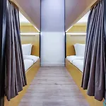 Sunset Beach Oasis - Private & Shared Rooms
