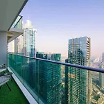 Luxurious Apartment With Panoramic Views At Dubai Marina