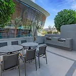 4Min To Dubai Mall - Pool Access - King Bed