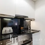 Lux The Jw Marina Studio 3