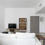 Handsome 1Br In Armada Tower 3