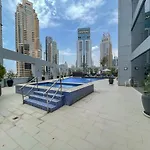 Bright 1-Bedroom With View Dubai Marina