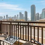 Upgraded Home With Direct Dubai Mall Access