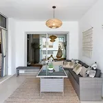 Eye-Captivating 3Bedroom Apartment Near The Beach In Dubai Marina