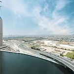 Luxury 1-Br With Lake View In Business Bay