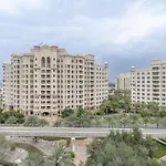 Spacious 3-Bedrooms Apartment With Cozy Balcony In Palm Jumeira!