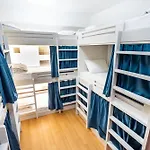Yousleep Hostel - Beach View - 5 Min From Metro
