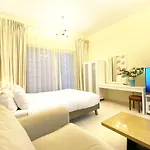 Panoramic Sea Views Studio Apartment - Marina Dubai