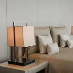 Armani Hotel Dubai, Burj Khalifa