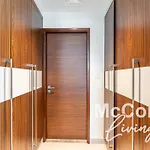 Scenic City View 1Br With Balcony