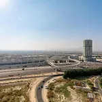 Exquisite 1Bedroom With City Views