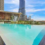 First Class 1Br Charming City View