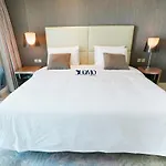 Myduomo- 2Br Apt Damac Towers By Paramount In Business Bay-3301