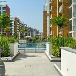 Studio Apartment Near Al Quoz Pond Park