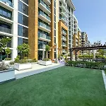Studio Apartment Near Al Quoz Pond Park