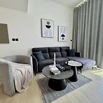 Trendy One Bedroom Apartment