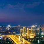 LUX - Lavish Suite with Full Palm Jumeirah View 1
