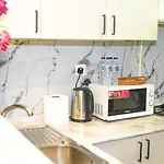 Renovated Cozy One Bed Apt D2-1007