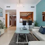 Livbnb - Captivating 1B W Partial Sea View, Marina