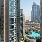 Silkhaus Lovely Studio With Downtown View In Boulevard Central