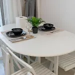 Spectacular Studio In Marina That Sleeps 2