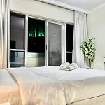 Modern 2 Bedroom In Dubai Marina