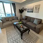 Marina View With Pool, Gym, Tennis Court, 5 Mins To Beach