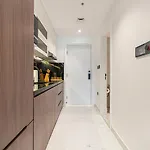 Luxurious Studio With Stunning Burj Khalifa, Pool & Lake Views Steps From Dubai Mall