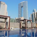 Knokey Dubai Marina Comfortable Apartments With Pool And Gym