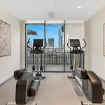 Cozy One Bedroom On The Beach In Dubai Harbour - Prestige Retreats