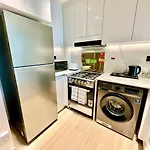 Fully Furnished 1 Bedroom Apartment With Balcony