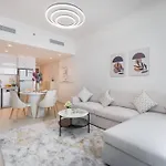 Downtown Views II - Vogue One Bedroom Apartment With Balcony, Opposite Dubai Mall Skybridge