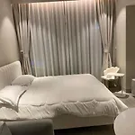 Superior Dubai Marina Studio Apartment With Fascinating Marina And Dubai Eye Views