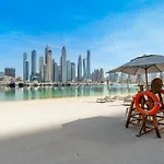 Chic 1 Bedroom On Private Beach In Dubai Harbour
