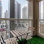 Luxurious Apartment Near Burj Khalifa & Dubai Mall