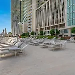 Cozy One Bedroom On The Beach In Dubai Harbour - Prestige Retreats