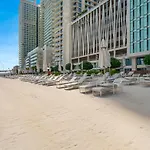 Cozy One Bedroom On The Beach In Dubai Harbour - Prestige Retreats