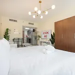 Spacious Studio At Imperial Residence In Jvt That Sleeps 4