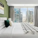 Elegant 1Br Apartment With Partial Sea View In Court Tower