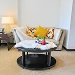 Luxury Apartments - Stunning Marina View - 5-Star Hotel Amenities
