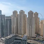 Grand Stay In This 1 Bedroom Flat That Sleeps 4