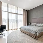 Damac Paramount Picadilly 5Br Wmaids Room