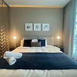 Business Bay Modern Studio With A Pool View At Damac Maison Prive