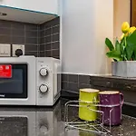 White Sage Opulence At Silverene Towers 1Br Dubai Marina