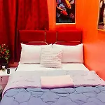 Comfort Lodge