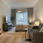 Signature Studio Jlt