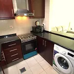 Druvya Holiday Homes, Bld Dg079, Street No,3 Discovery Gardens, Close To The Gardens Metro 3 Minutes Walkable